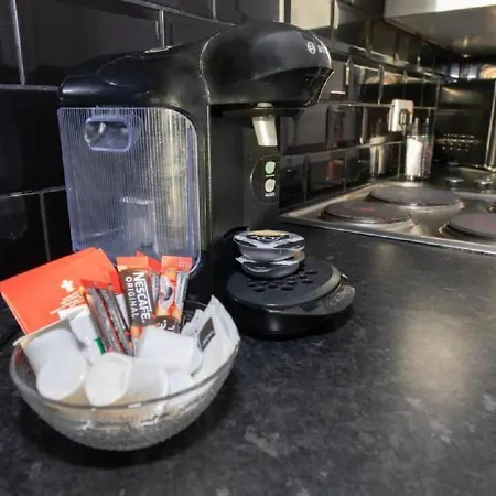 Sandmartin - Floor 3-bed Sea Views & Parking Apartamento